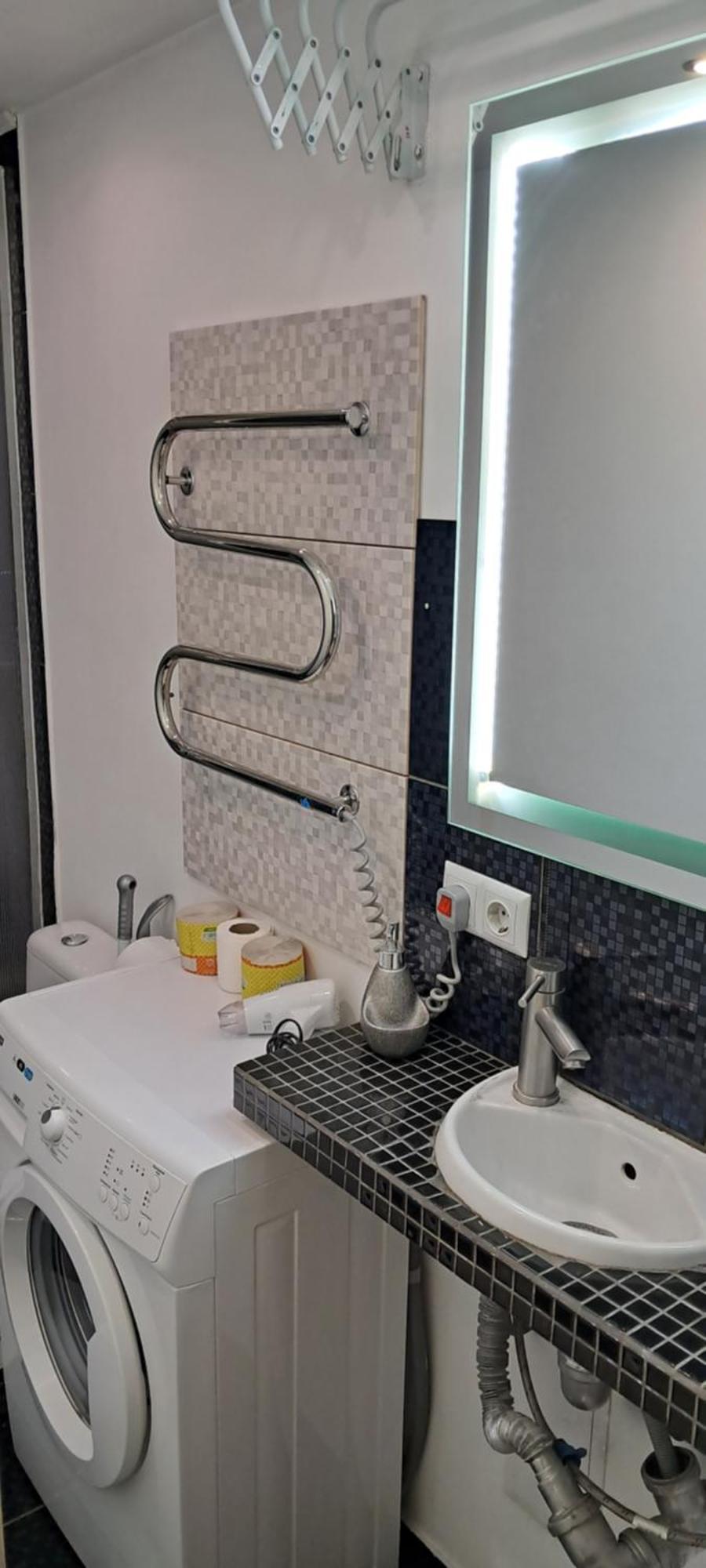 Studio Apartments In Center New 5 Floor Без Ліфту Ivano Frankivsk Ruang foto
